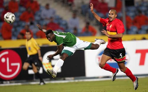 好消息！卡马文加伤情无碍 皇马中场核心有望战塞尔塔