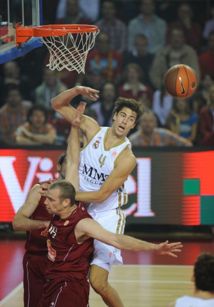 在后点包抄 在后点包抄